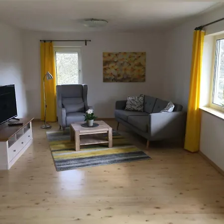 Ferienwohnung Apfelblute * 腓特烈港